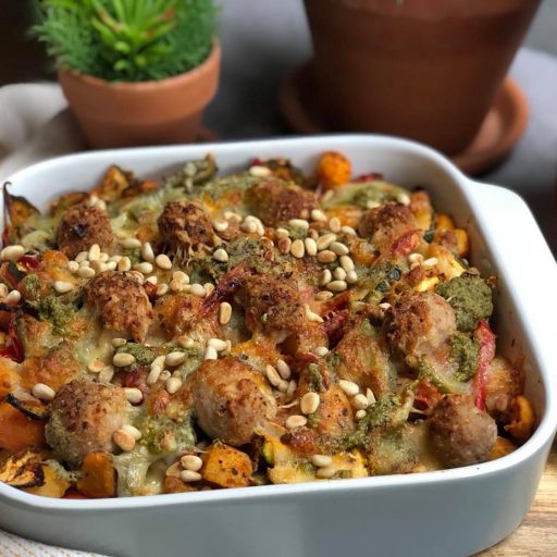 Italiaanse Ovenschotel Met Krieltjes En Pesto Familie Over De Kook