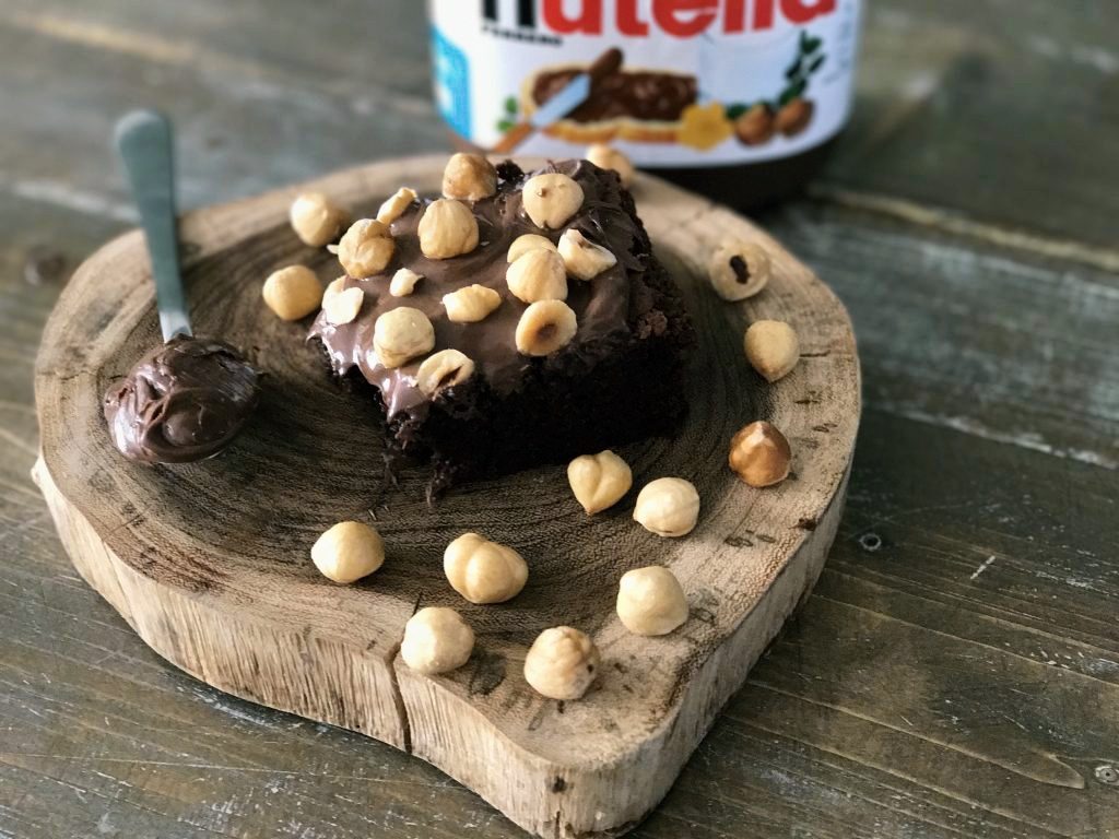 Brownie met Nutella en hazelnoten