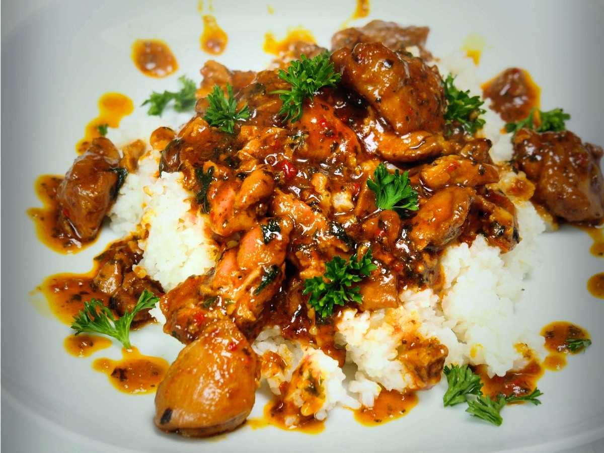 Kruidige kip in kokosmelk