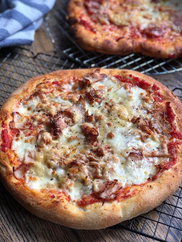 iets laten afkoelen van de pizza