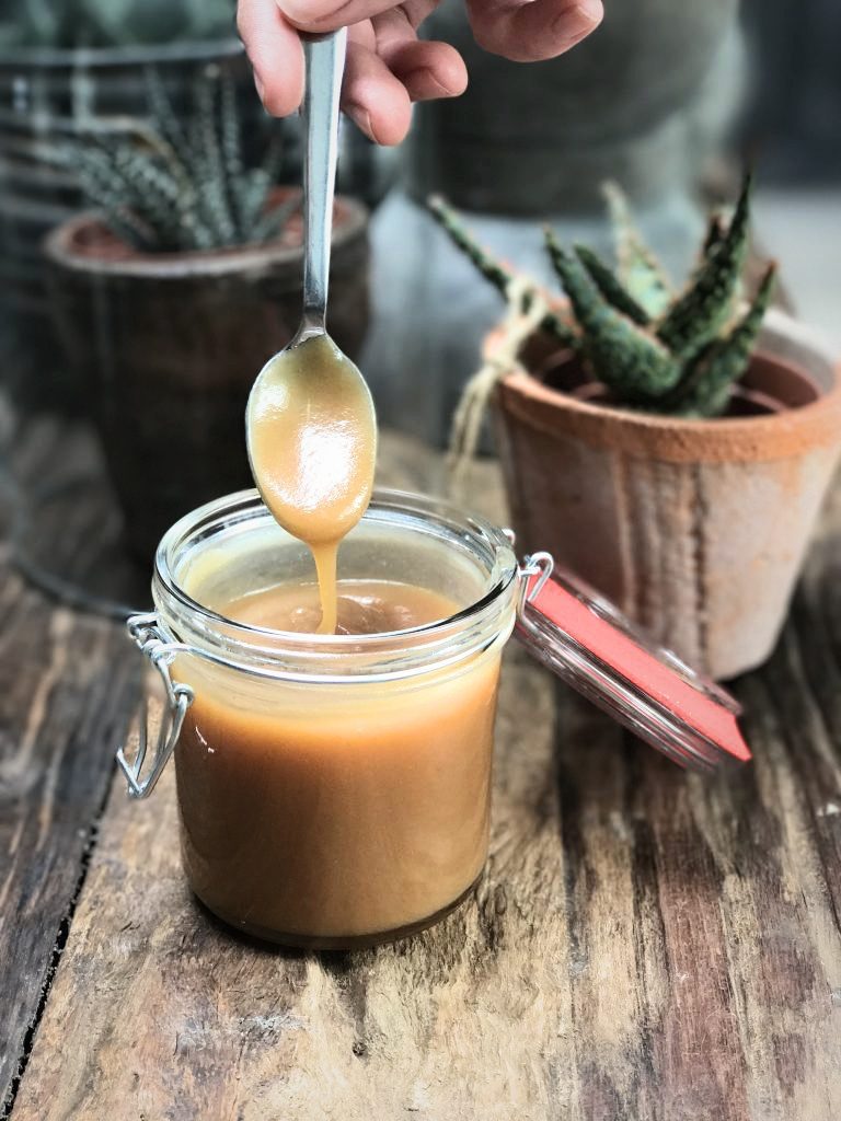 zelf karamelsaus maken