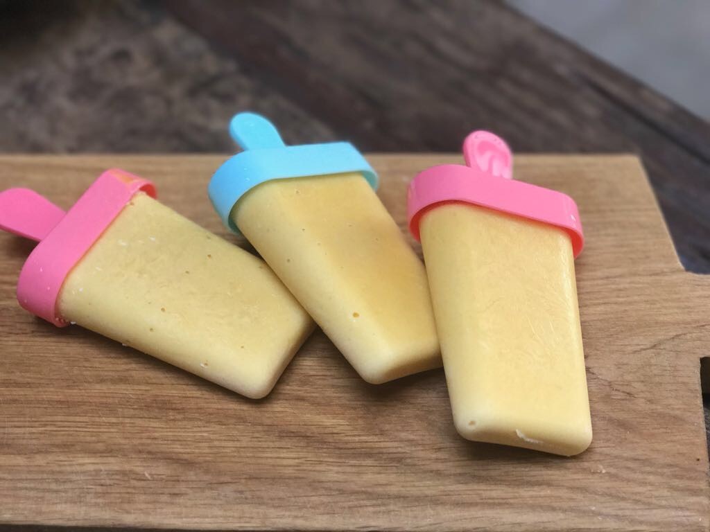 Yoghurt mango ijs zelf maken zonder ijsmachine