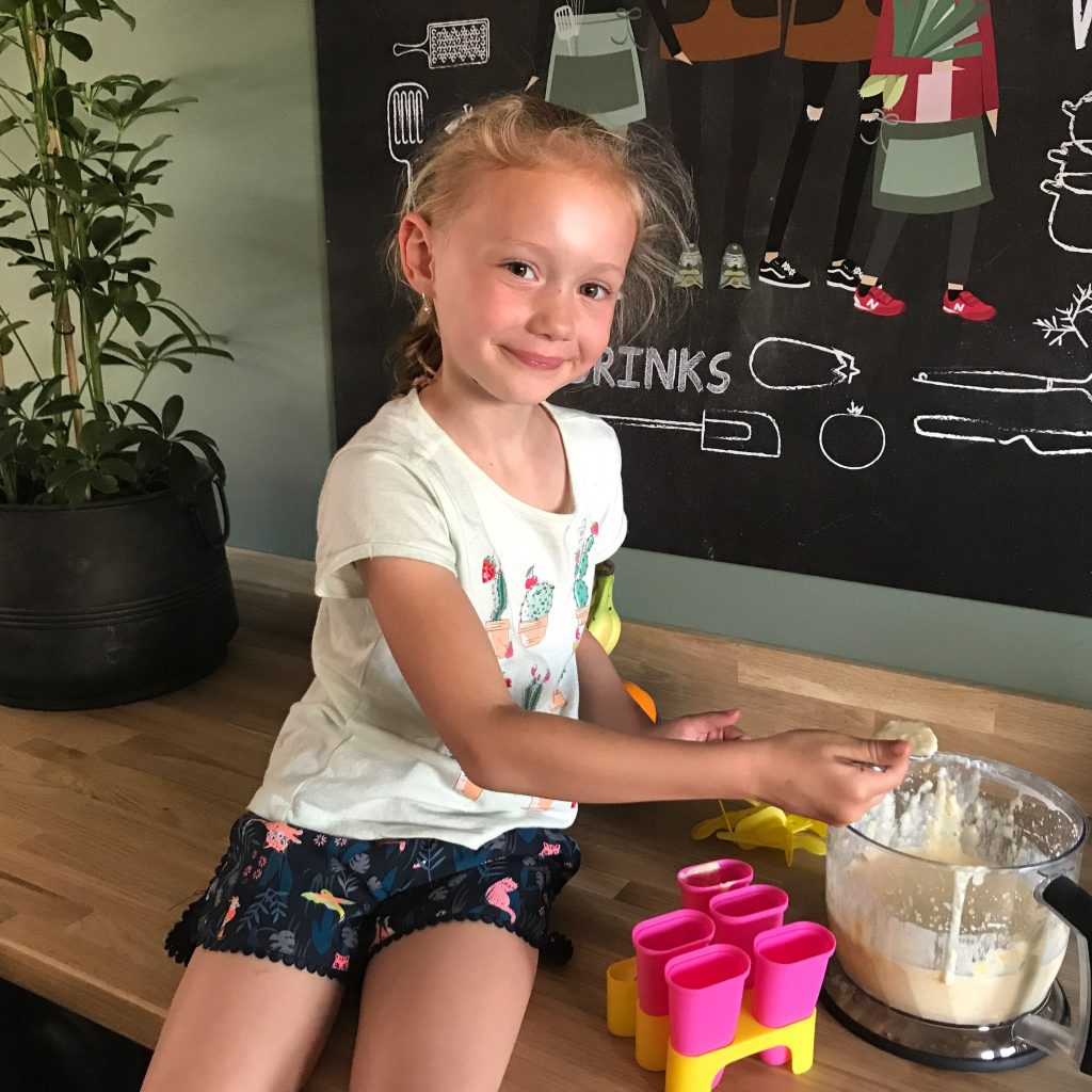 Yoghurt mango ijs zelf maken zonder ijsmachine