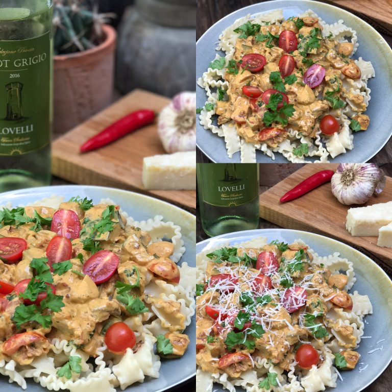 Pasta roomsaus met courgette, champignons en spek