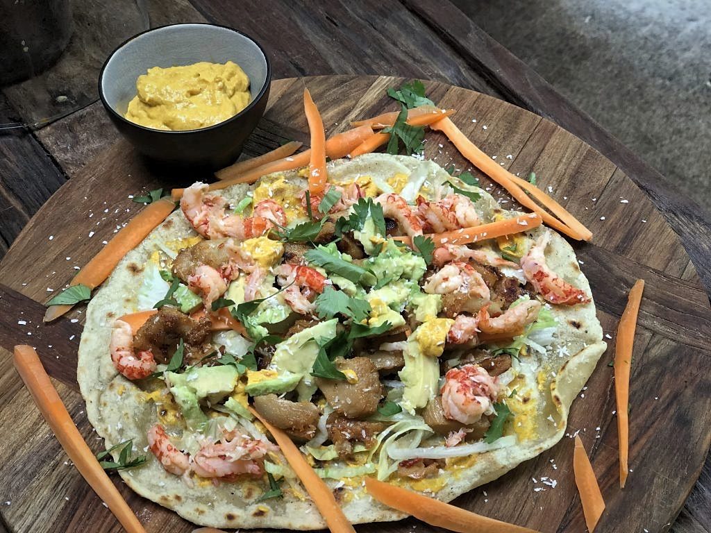 Surf en Turf: wrap met pittige kip en rivierkreeftjes