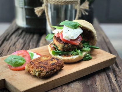 Italiaanse bol met vegetarische Toscaanse carré