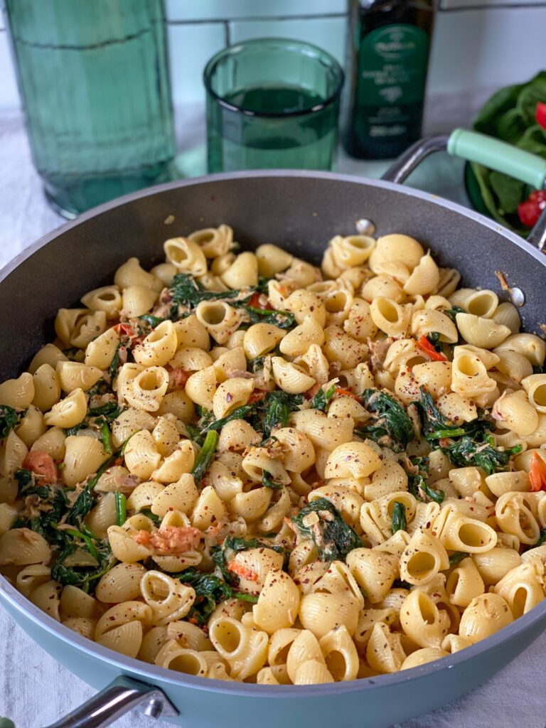 pasta met tonijn en spinazie
