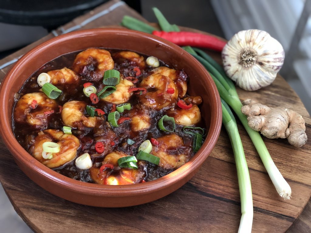 zoet pittige gamba's in chilisaus