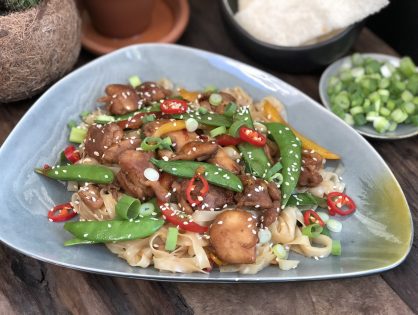 kip ketjap met paprika en sugar snaps