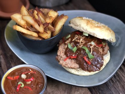 Broodje Indische gehaktbal