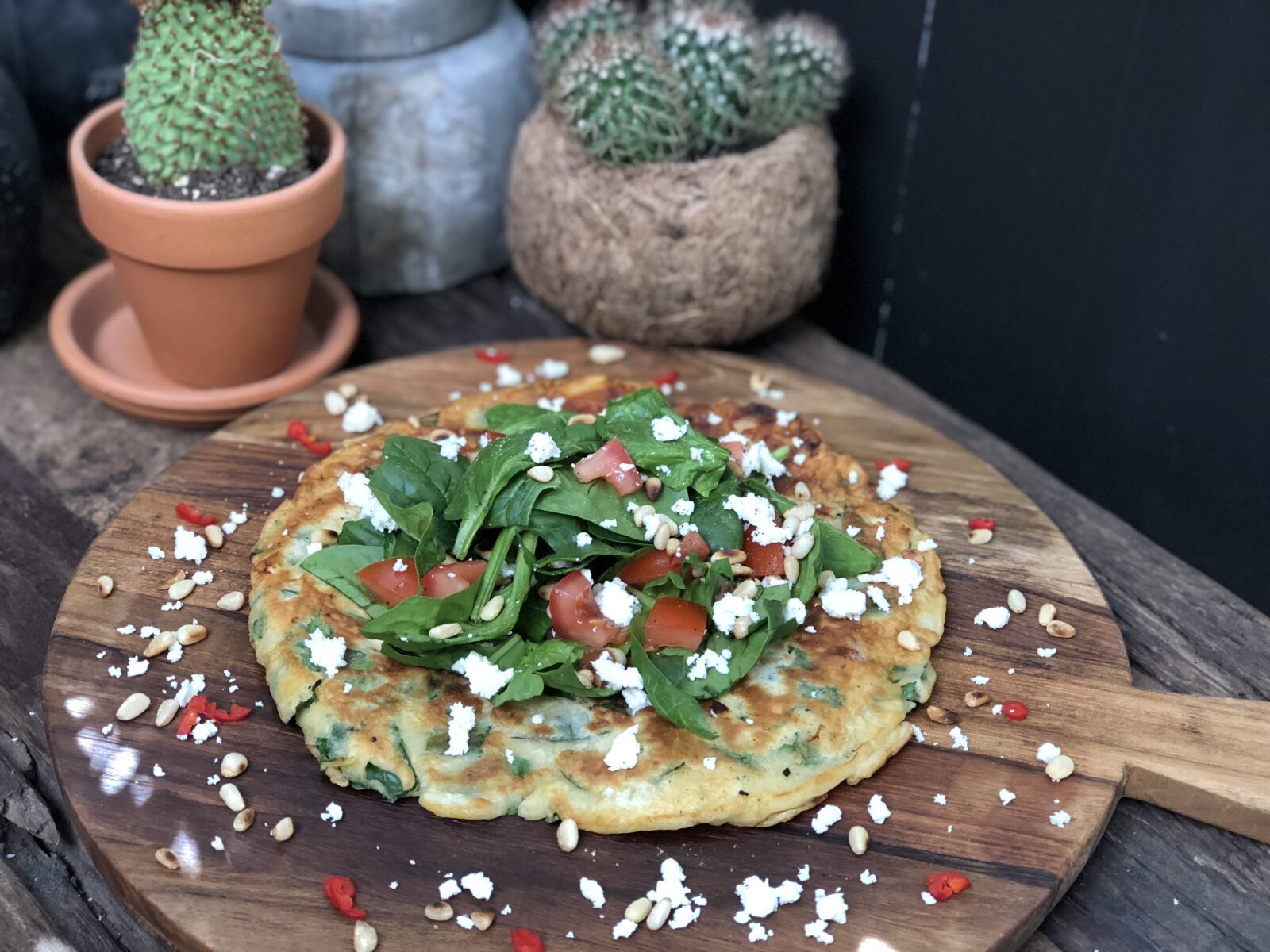 pannenkoek met spinazie, fetakaas en chorizo