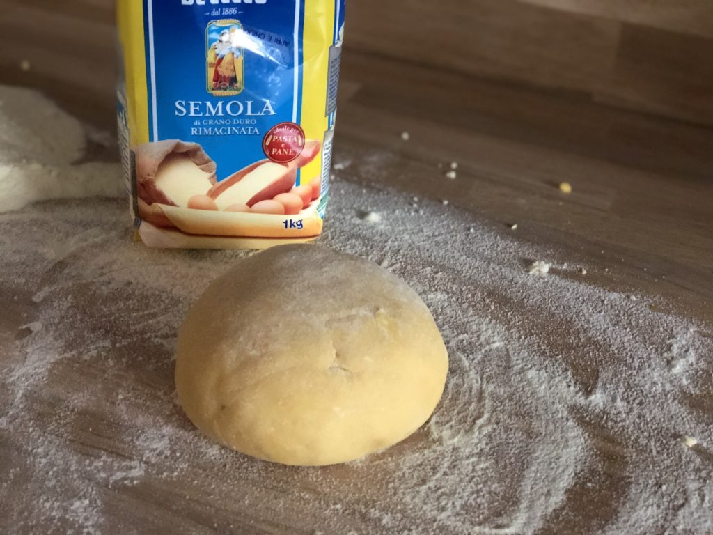 pastadeeg maken met durum bloem