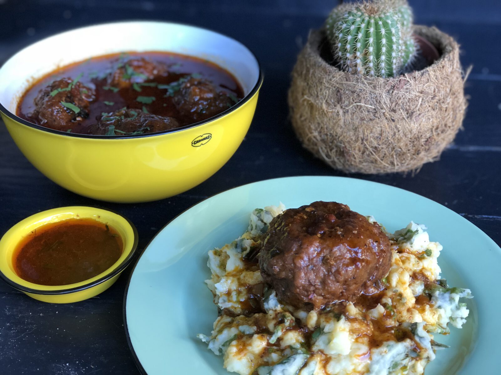 Surinaamse gehaktballen in pittige jus