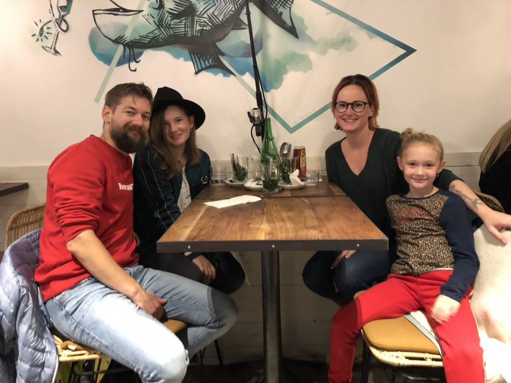 Bar Fisk in Amsterdam: vis op zijn Israëlisch