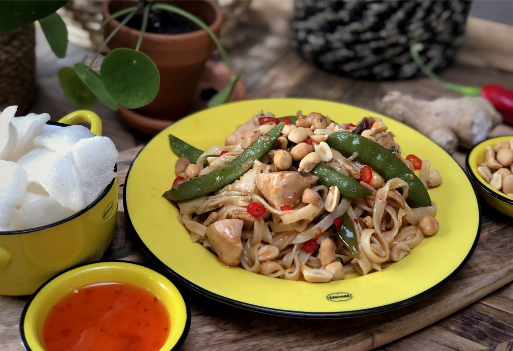 recept bami met kip, groenten en zoet pittige saus