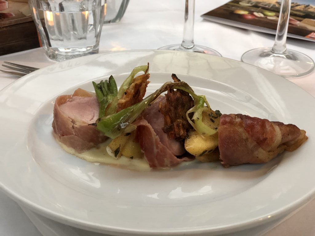 Zuid Tiroolse producten: Speck, Stilfser BOB kaas en Wijn Alto Adige DOC 