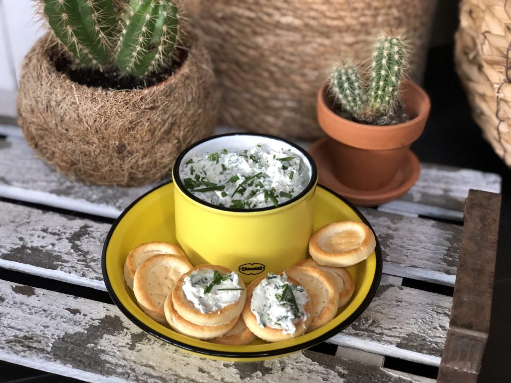 recept zelf kruidenroomkaas maken met verse kruiden