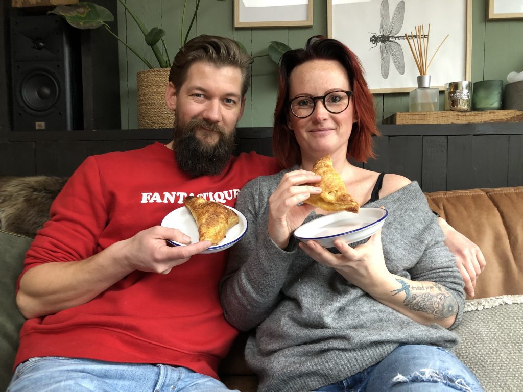 recept zelf appelflappen met salted caramel maken