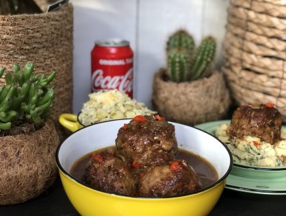 gehaktballen in kruidige cola jus