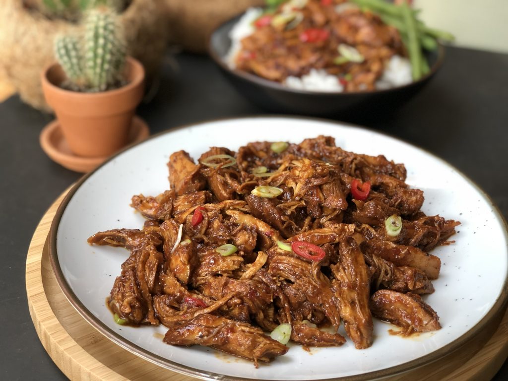 recept zelf Indische pulled chicken maken. Deze is pittig en zoet tegelijkertijd.