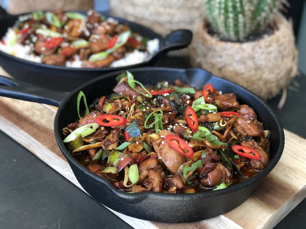 pittige kip ketjap met groeten en rijst