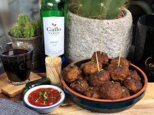 gevulde gehaktballetjes met cheddar en jalapeño