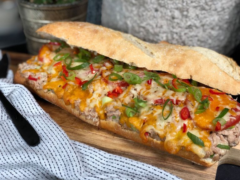 tuna melt maken met pittige tonijn en kaas