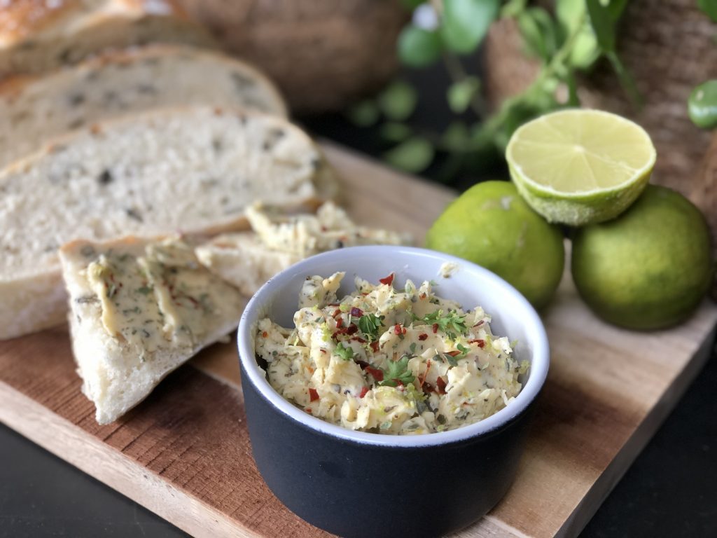 15 x salades op toast: kruidenboter met citrus en knoflook