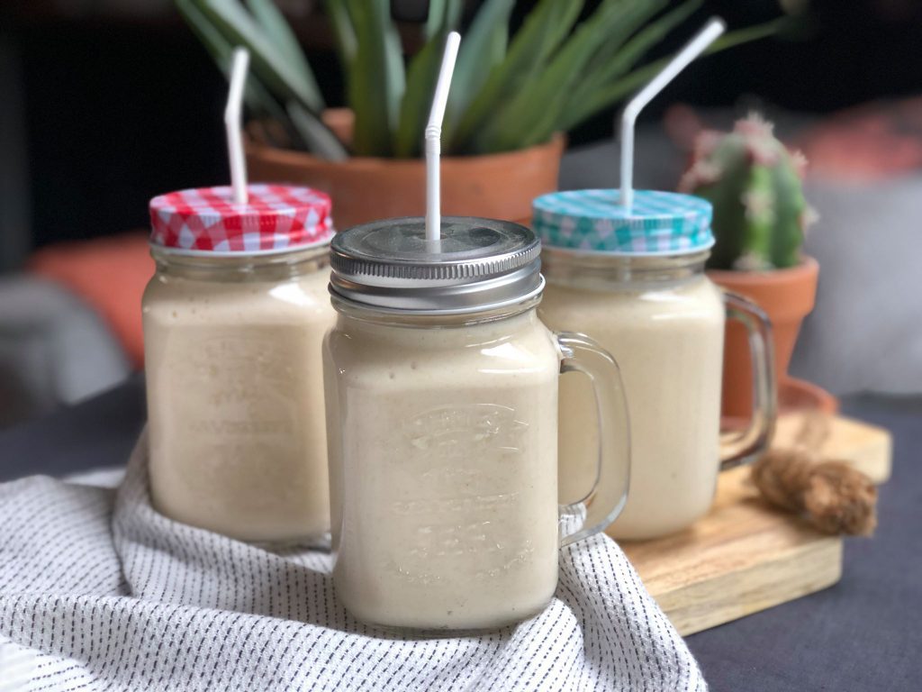 Smoothie met banaan en perzik