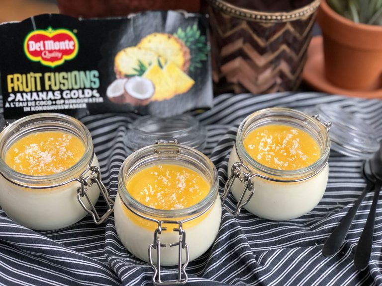 pana cotta met ananas en kokos