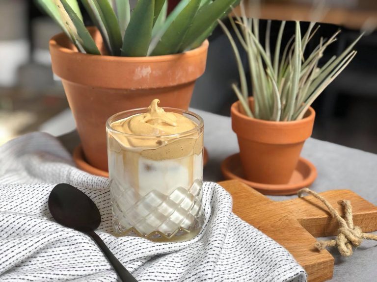 Dalgona koffie zelf maken