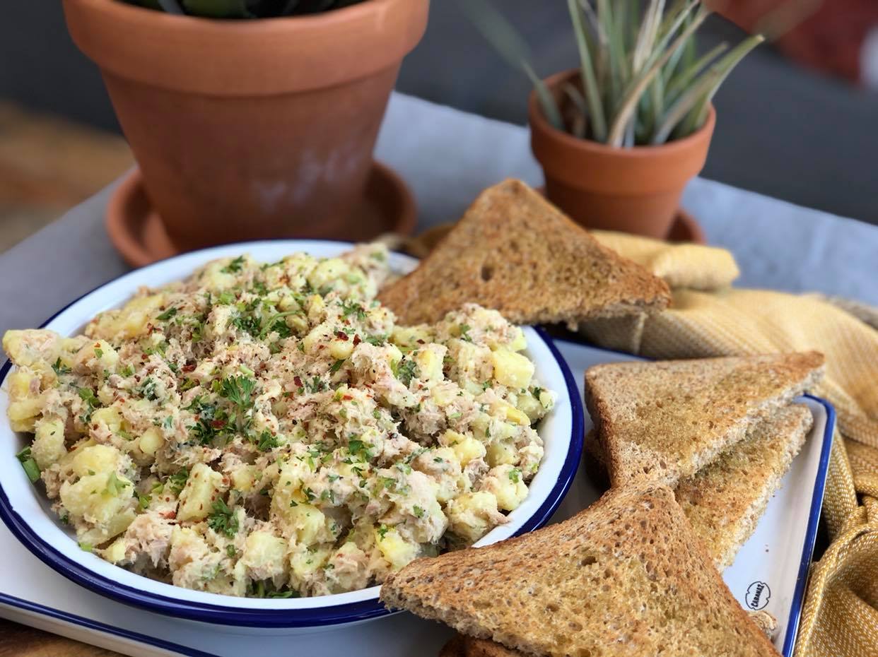 aardappelsalade met tonijn