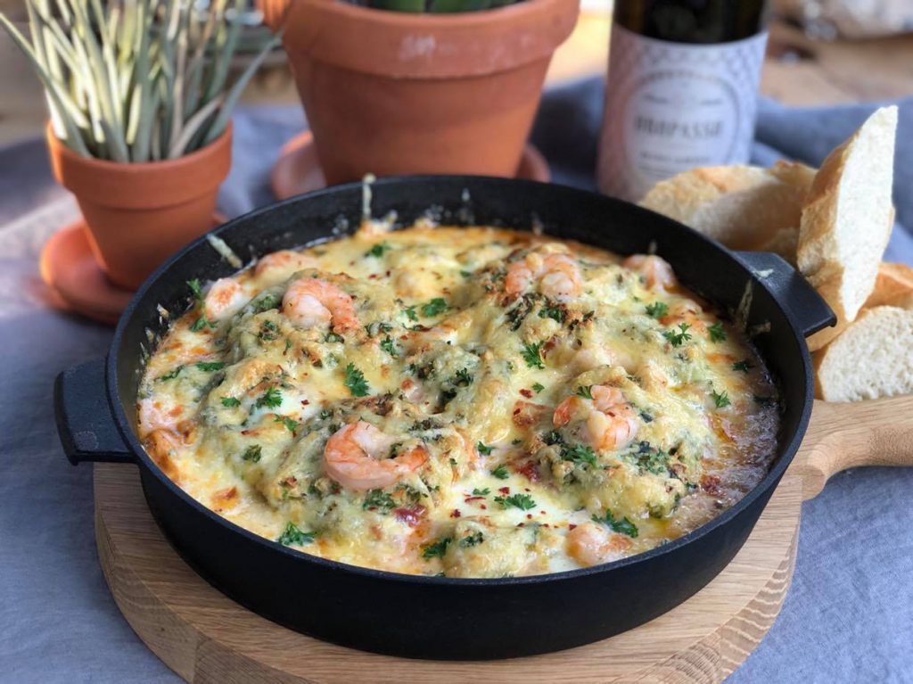 Italiaanse vis stoof met kabeljauw en garnalen