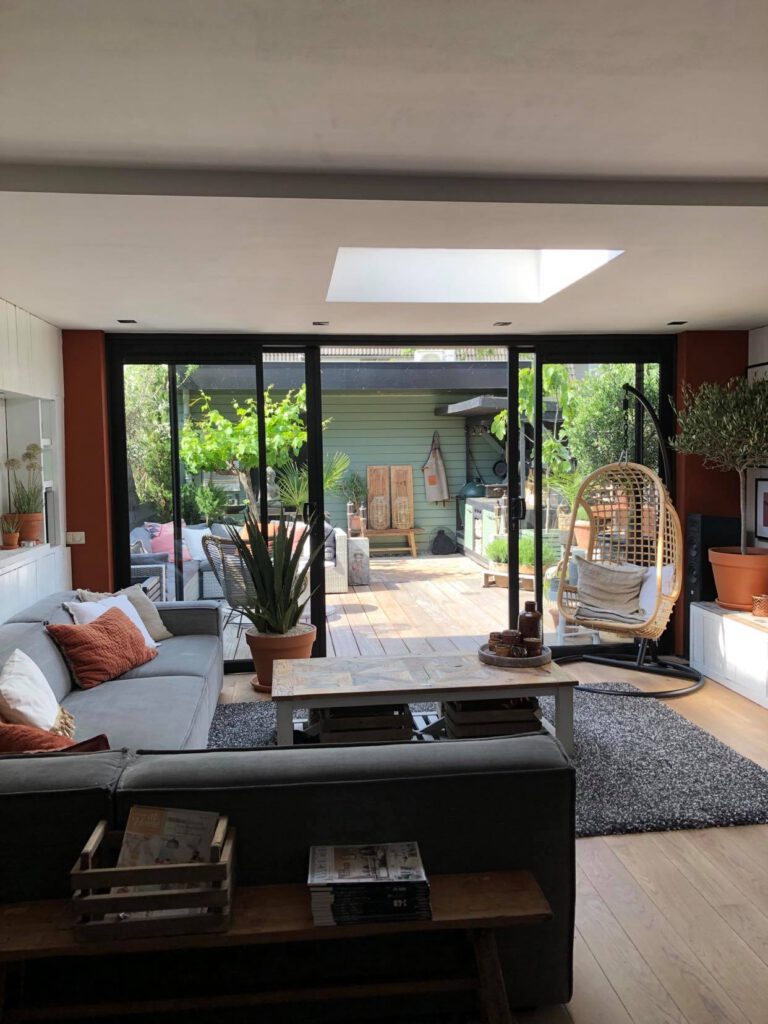 zwarte schuifpui zonder raambekleding