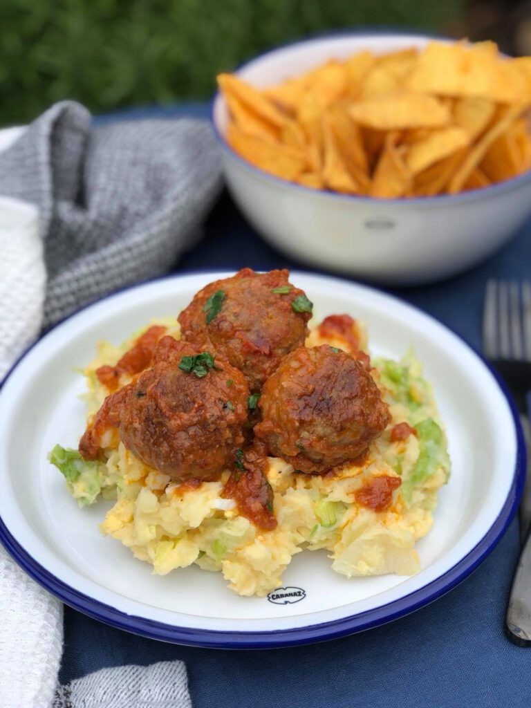ijsbergsla stamppot met Mexicaanse gehaktballetjes 