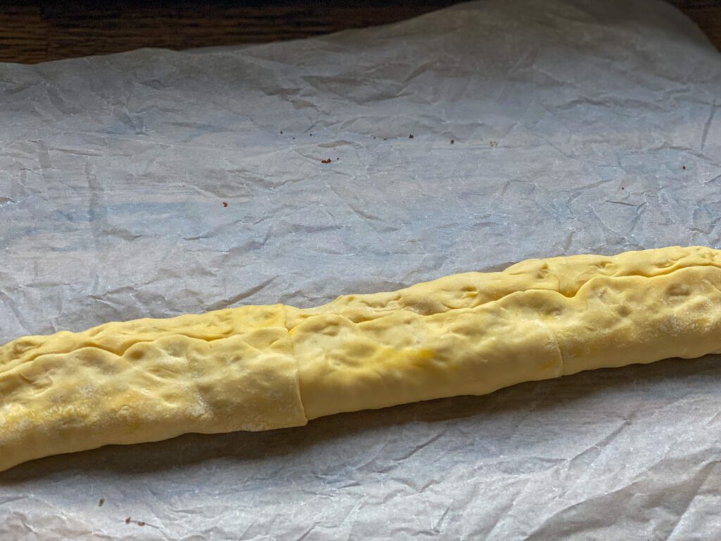 roomboter bladerdeeg met kaas