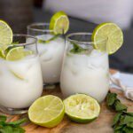 mocktail met kokosmelk en limoen