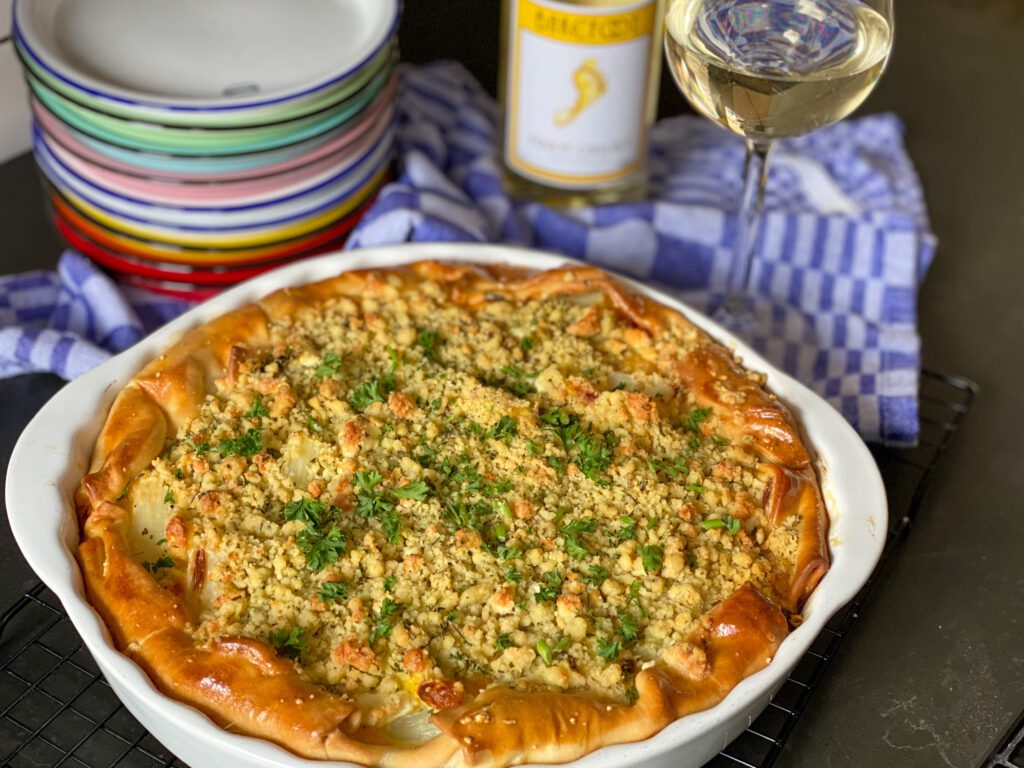 quiche met witte asperges, chorizo en feta