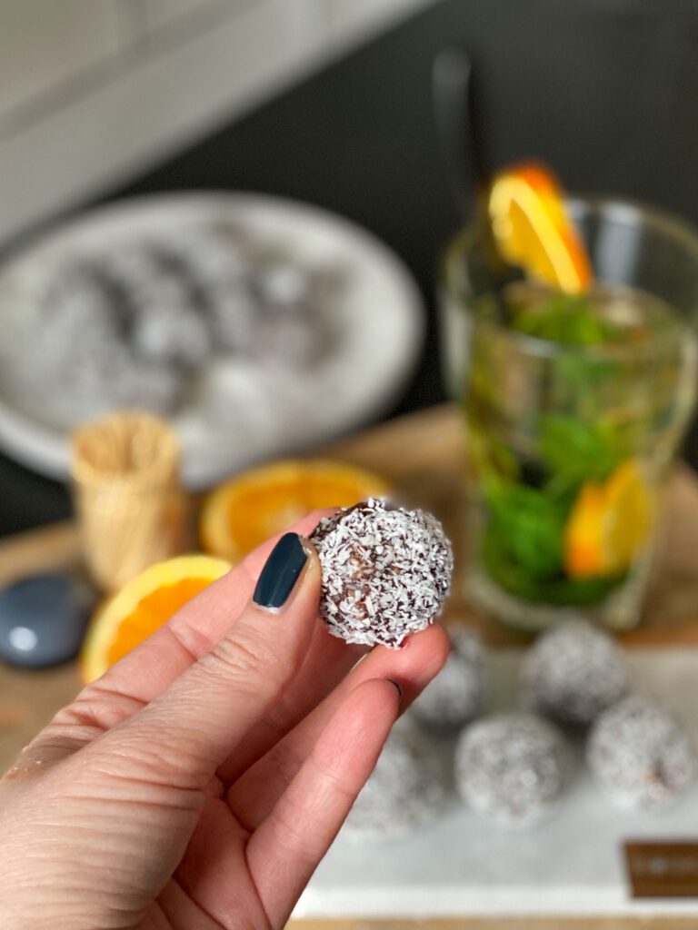 gezond snoepen met dadelballetjes 