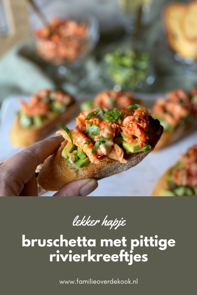 bruschetta met rivierkreeftjes