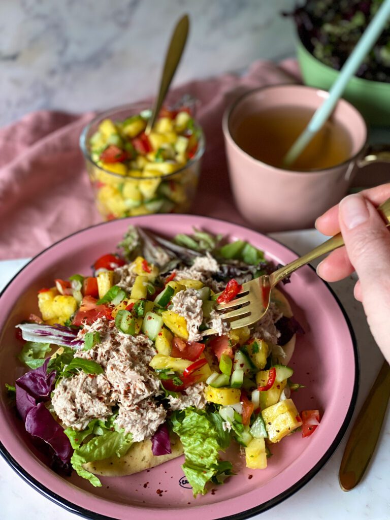 Naan met tonijnsalade 
