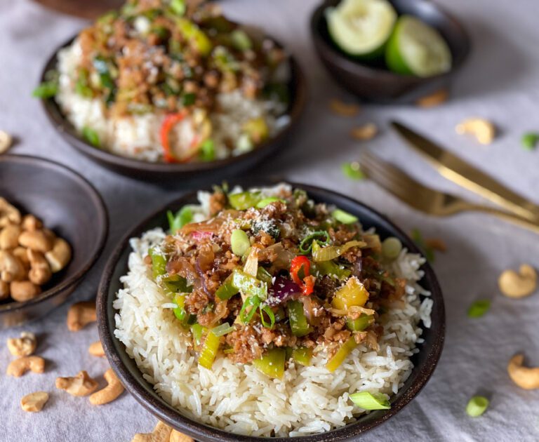 Thaise roerbak met gehakt en rijst