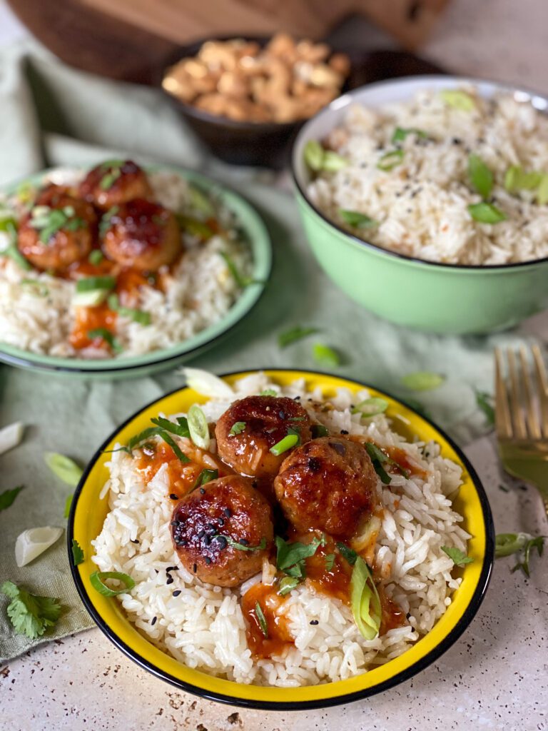 kipgehaktballetjes in pittige sinaasappelsaus