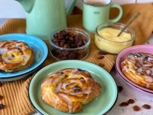 zelf koffiebroodjes maken van croissantdeeg