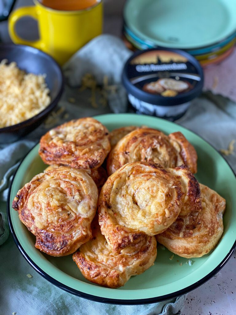 Old Amsterdam bladerdeeghapjes 