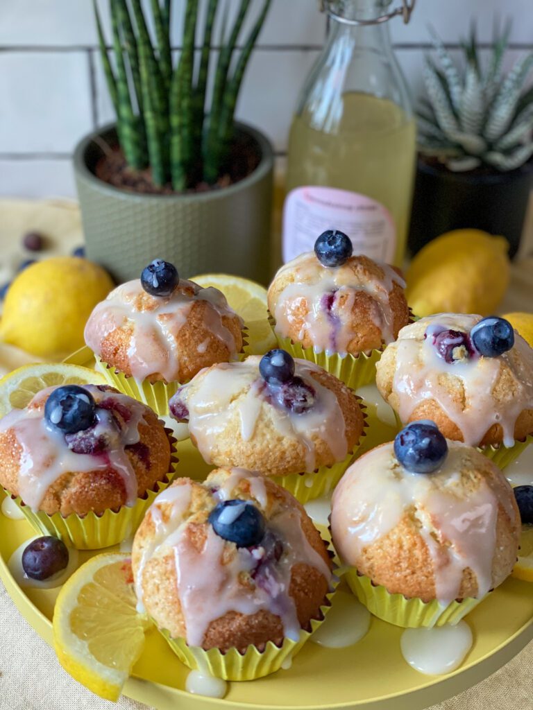 citroen cupcakes met blauwe bessen