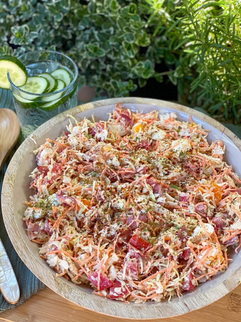 spitskoolsalade met spek en ei 