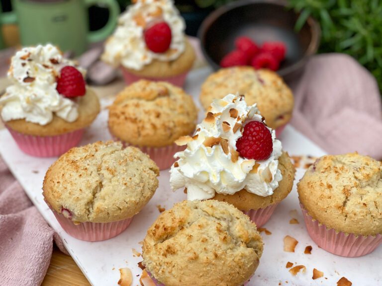 muffins met frambozen en kokos