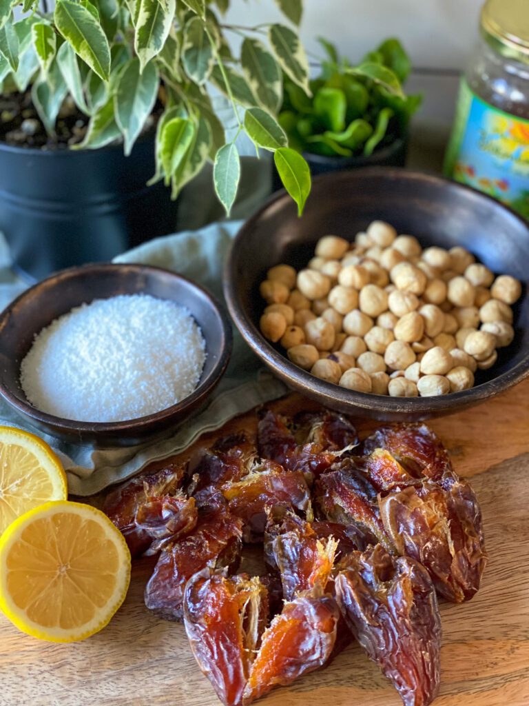 ingrediënten dadelballetjes met citroen en hazelnoot 