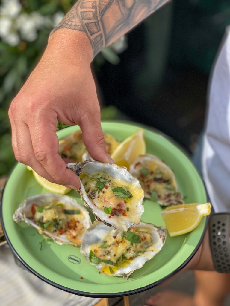 Italiaanse oesters met pesto van de bbq